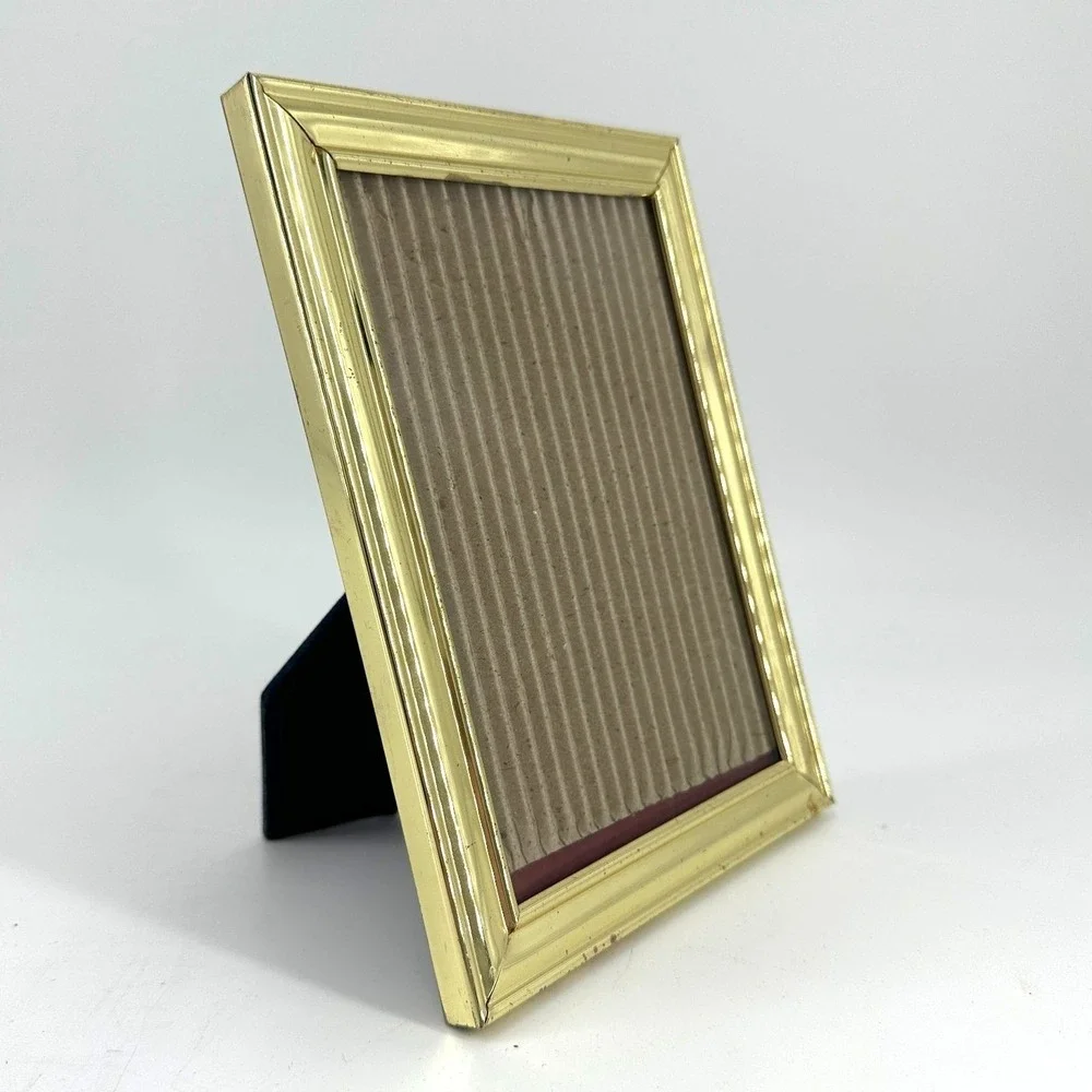 Vintage Gold-Tone Metal 5x7 Picture Frame Mid-Century Tabletop or Gallery Wall